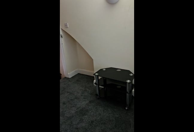 Single Room to Let with Your Own Toilet Main Photo