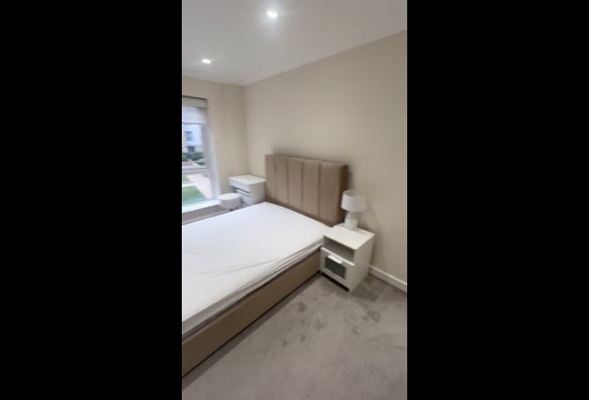 Luxury bedroom & private bathroom! Gym/pool Main Photo