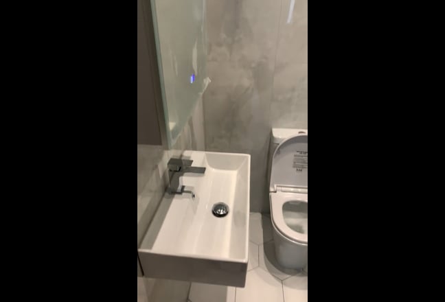 Spacious Double Room with en-suite Main Photo