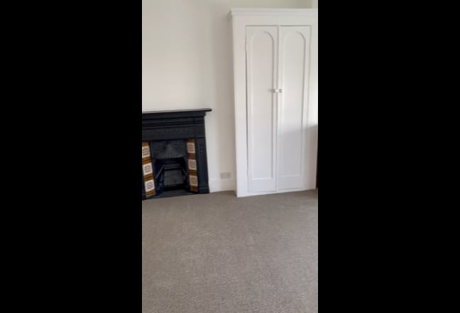 2 rooms w/💦basins (1 room availabl) BUS.2mins  Main Photo