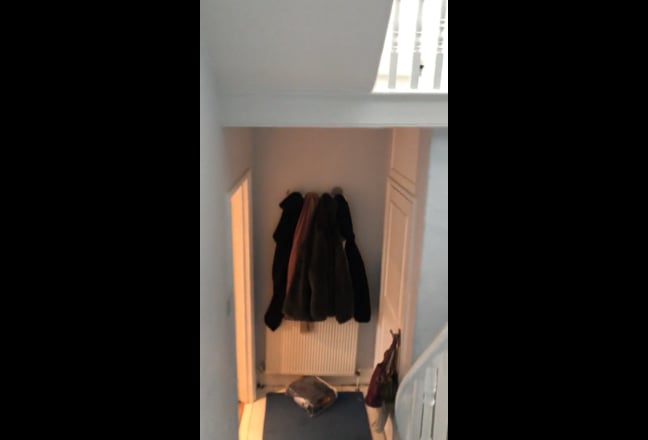 Bright Double Room in Friendly Home – 9th June  Main Photo