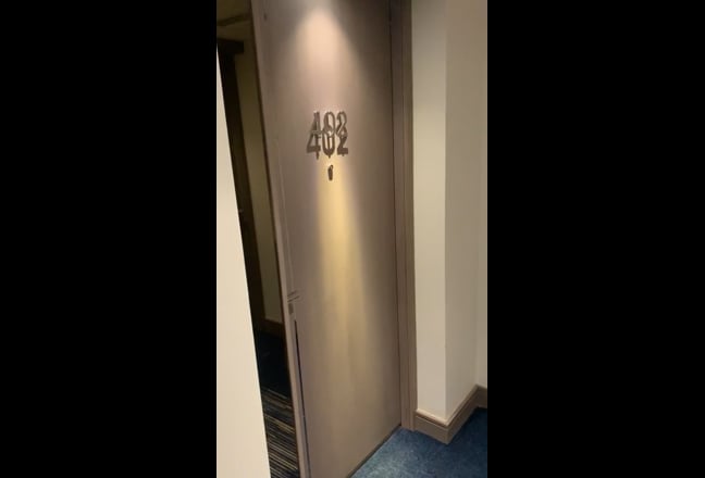 A fully furnished luxurious one bedroom apartment Main Photo