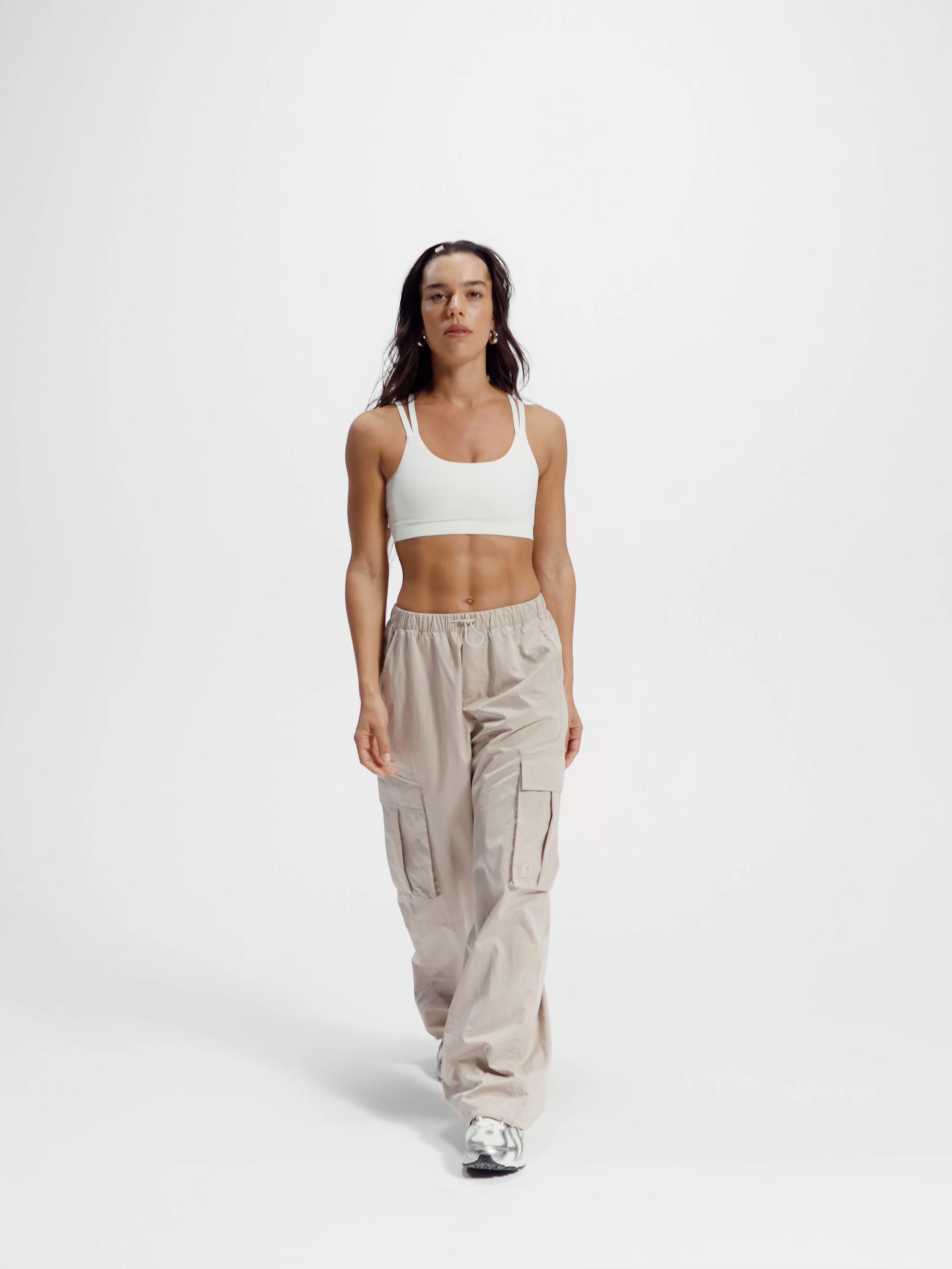 חזיית ספורט גב V מבד nero