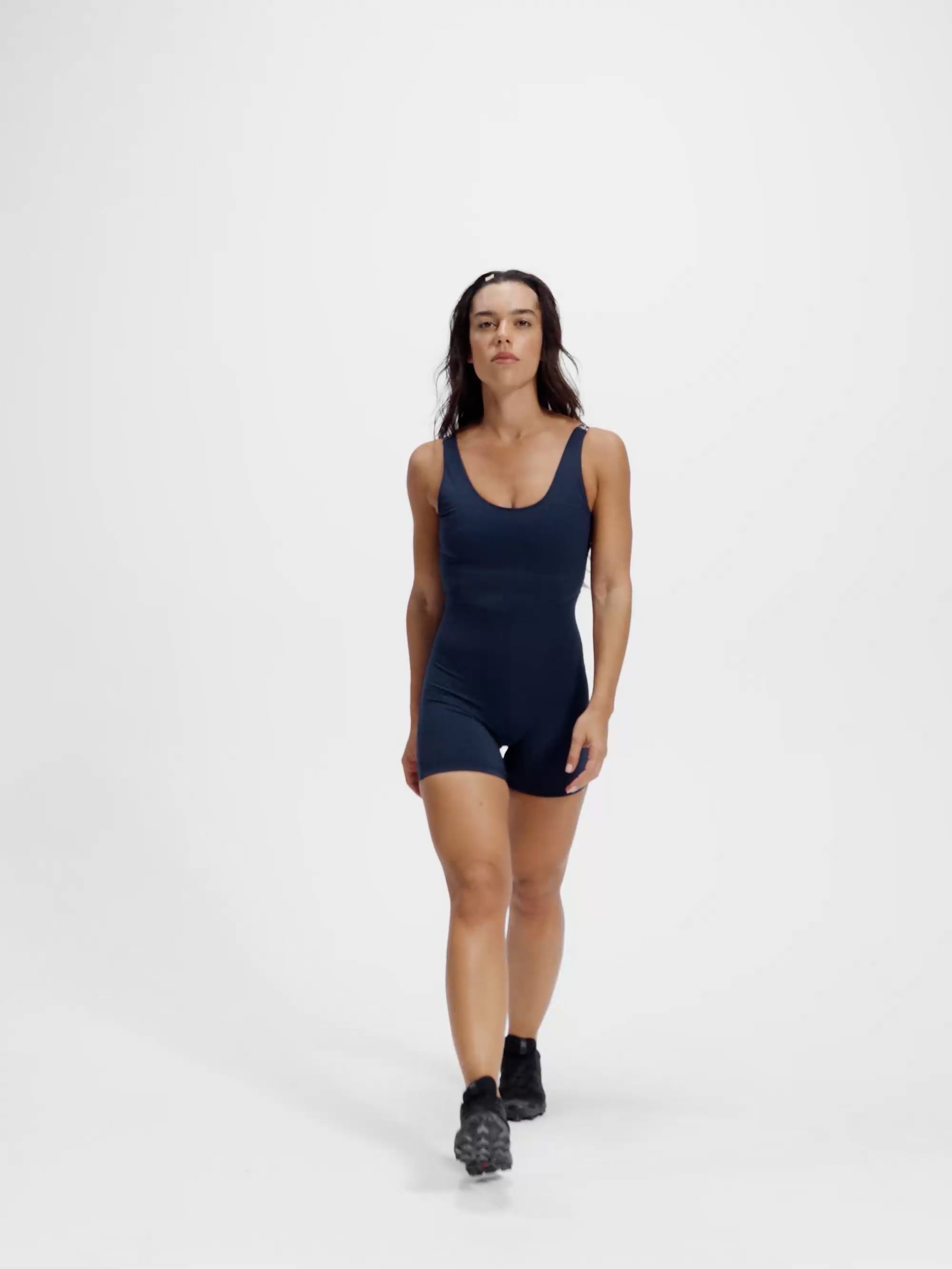 אוברול קצר אורך ”5 מבד nero