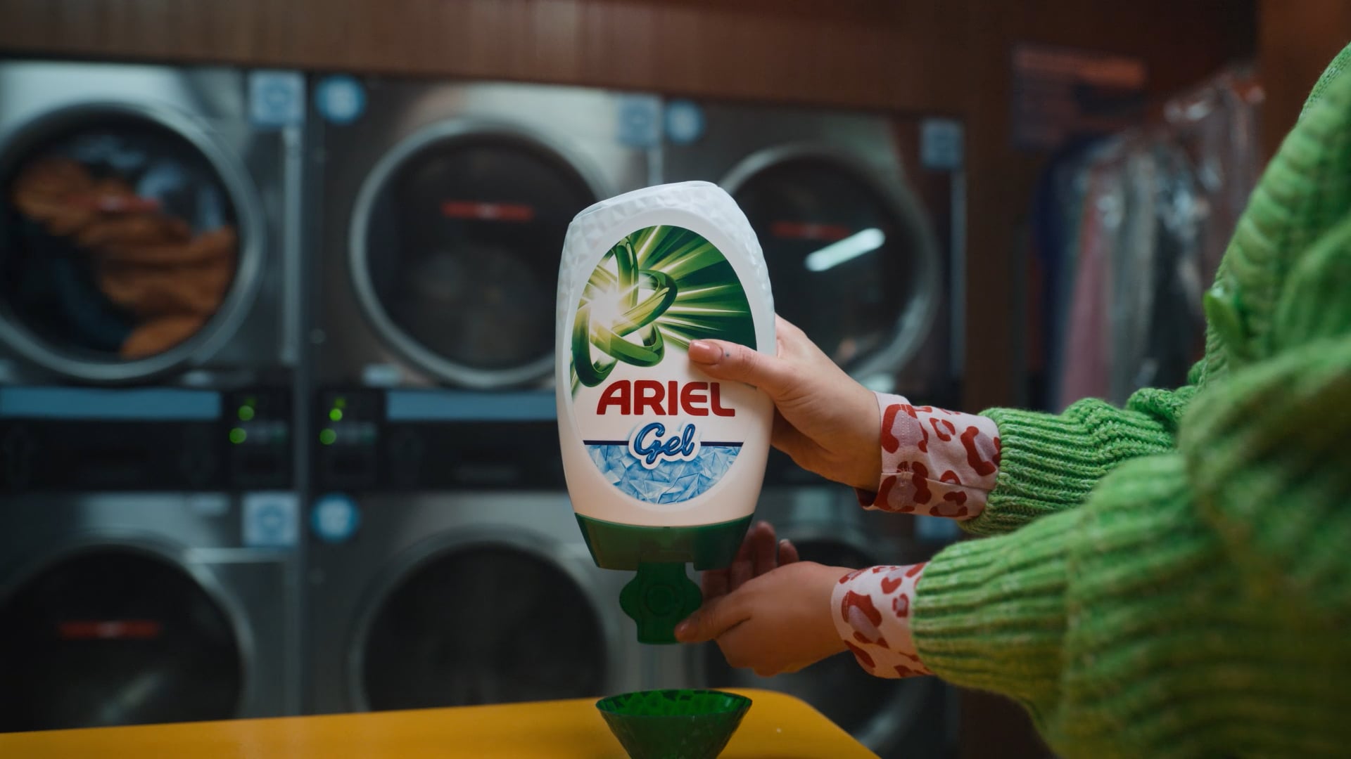 P&G -Ariel Gel
