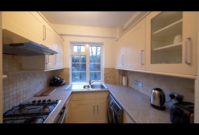 Video 1: Double room with desk