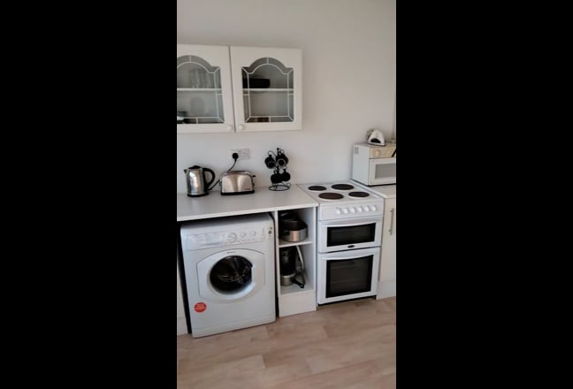 1 Double and 1 Single Room -St.Judes Main Photo