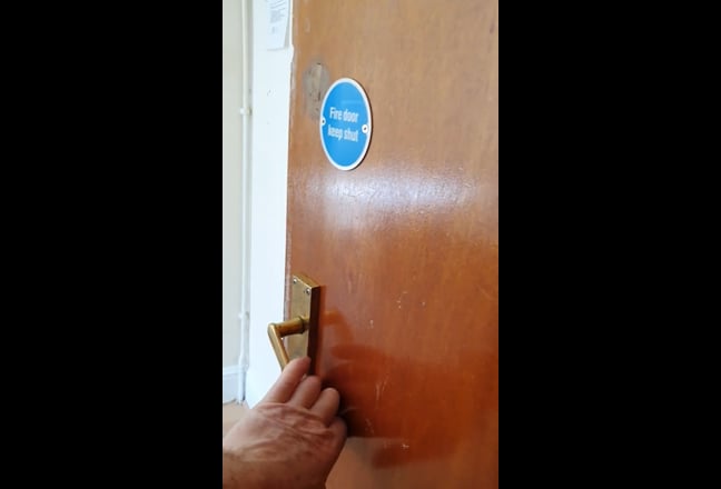 Double ensuite room to let in Uxbridge Main Photo