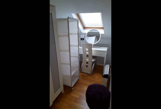 Ensuite top floor all by yourself Main Photo