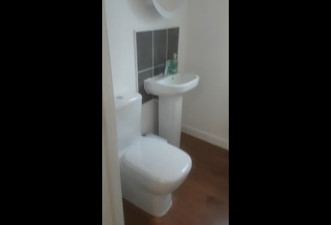 Furnished Double Bedroom in a Lovely House Main Photo