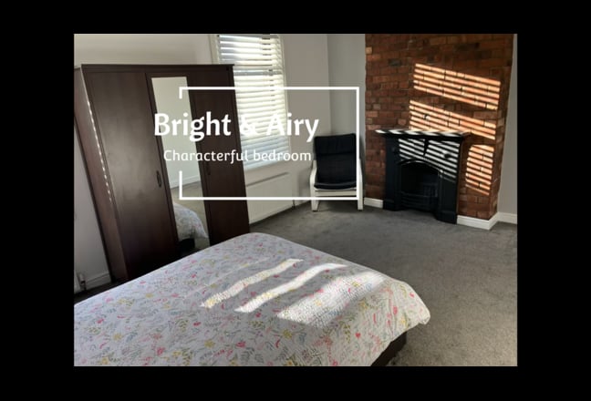 Large bright double room in Horwich Main Photo