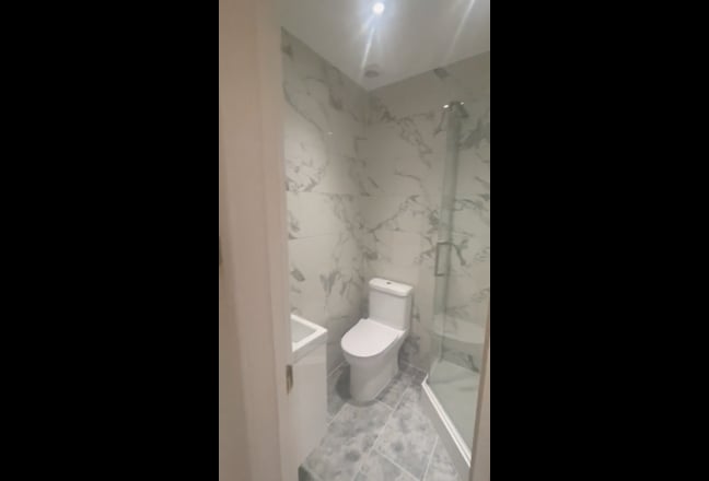 Newly Refurbished 1 Bed Flat to Let in Acton Main Photo