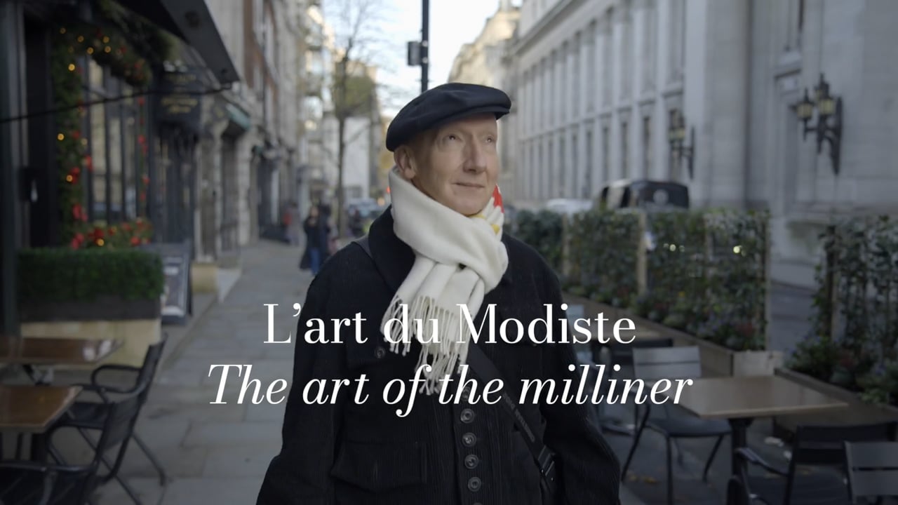 Stephen Jones, l'art du modiste