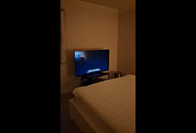 Fully Furnished ensuite double bed  Main Photo