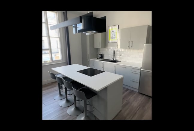 Stunning Double Rooms - Smart Home on the Parade Main Photo