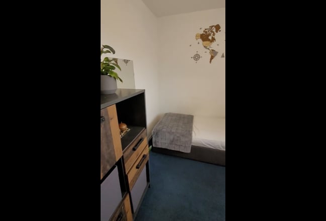 Lovely single bedroom in quiet area Main Photo