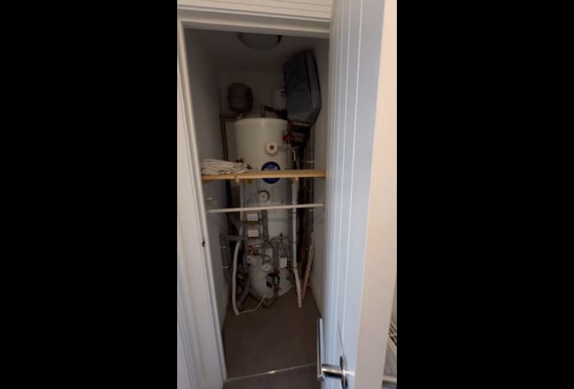 Top Floor of house available Main Photo