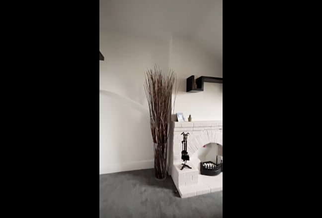 A superb well-kept one bed flat with character Main Photo