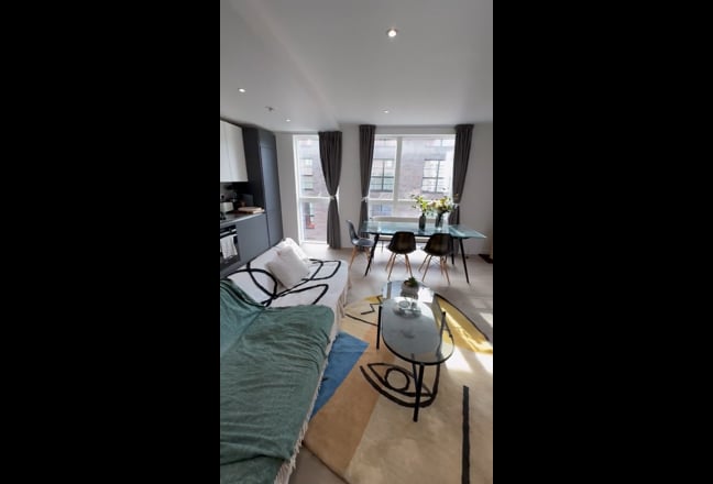 Video 1: Bright, open plan living room, kitchen and dining room.