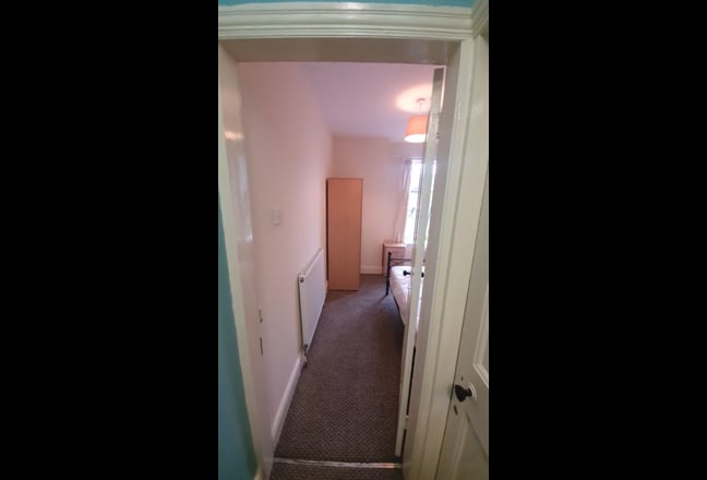 Double Room in town centre near to train station Main Photo
