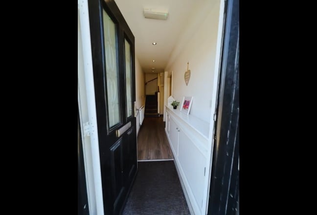 🏡 Quality double room in Bebington Main Photo