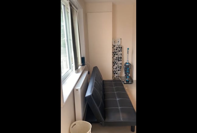 Video 1: Communal kitchen