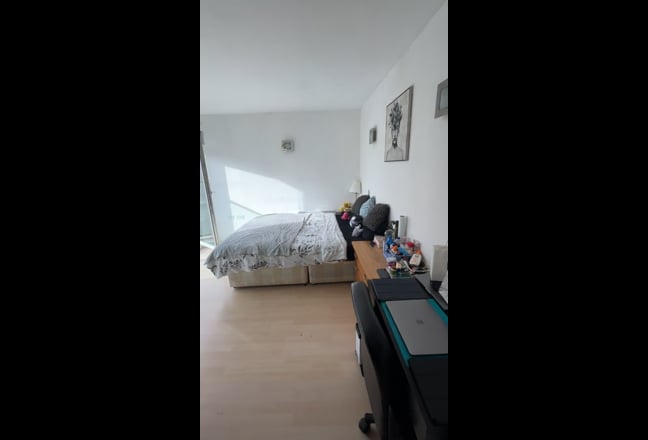 Canary Wharf Living: 3Bedroom, Bills Incl. Main Photo