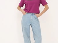 purple-t-shirt with green-oui-mais-non