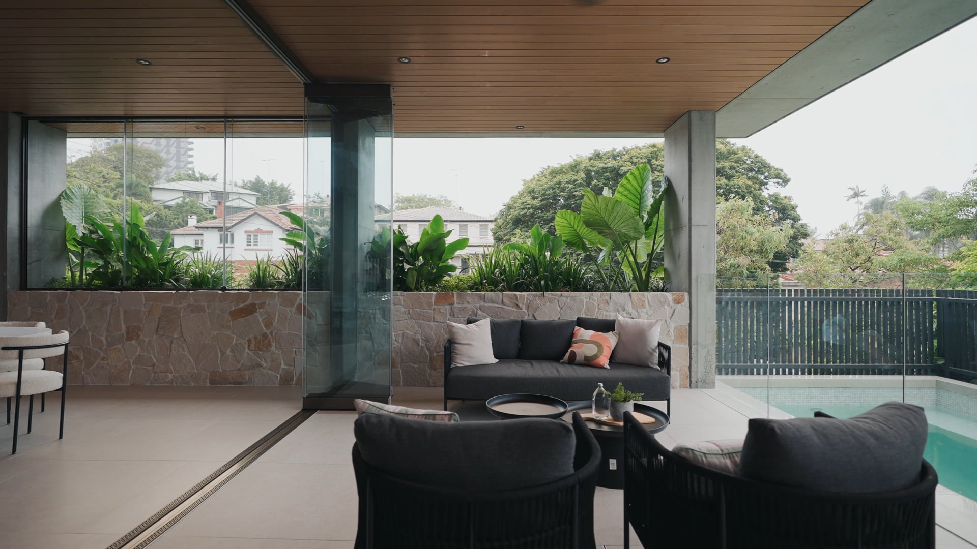 2 Holmes St, Toowong