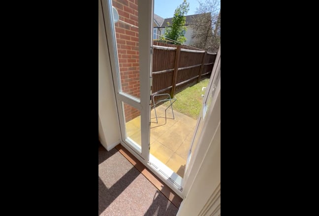 Double room 4.5  x 3.7 Metres Main Photo