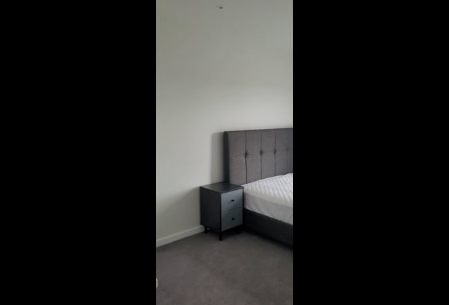 New Flatmate Required - The Stile, MeadowSide Main Photo