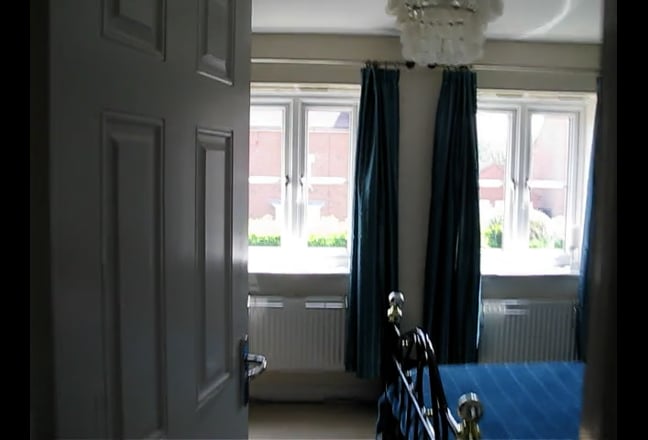 Large Double Bedroom for rent with en-suite Main Photo