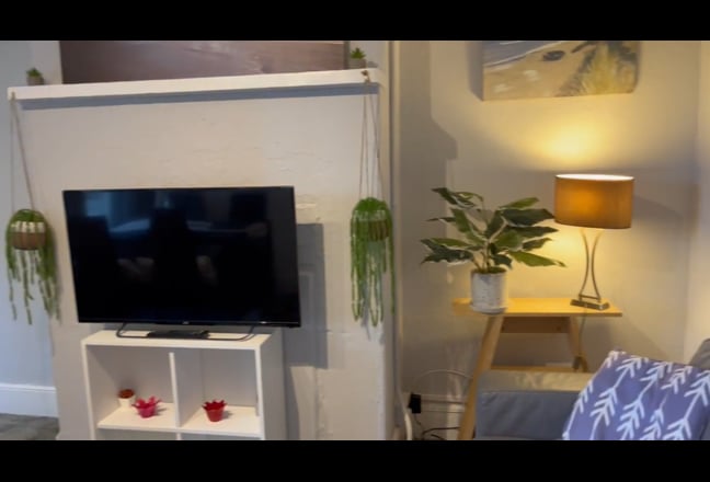 Available Room in Springfield - Near Town Centre Main Photo