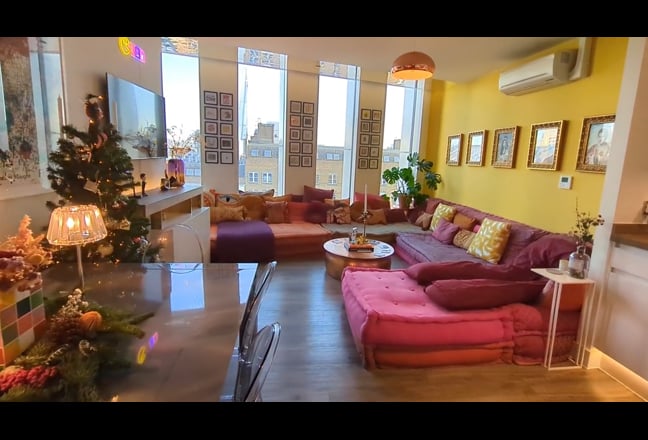 Master room, designer flat - Southbank Main Photo