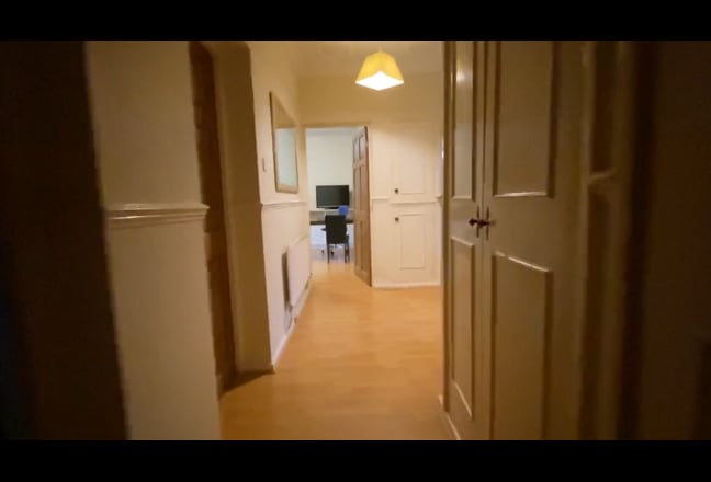 Lovely Double Room with King Size bed in Battersea Main Photo