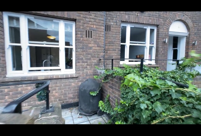 Video 1: Shared Lounge