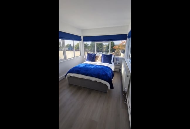 Video 1: Bedroom - night