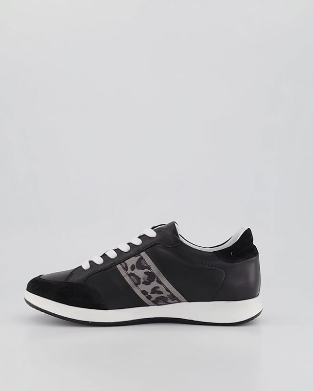 IDLE / Black