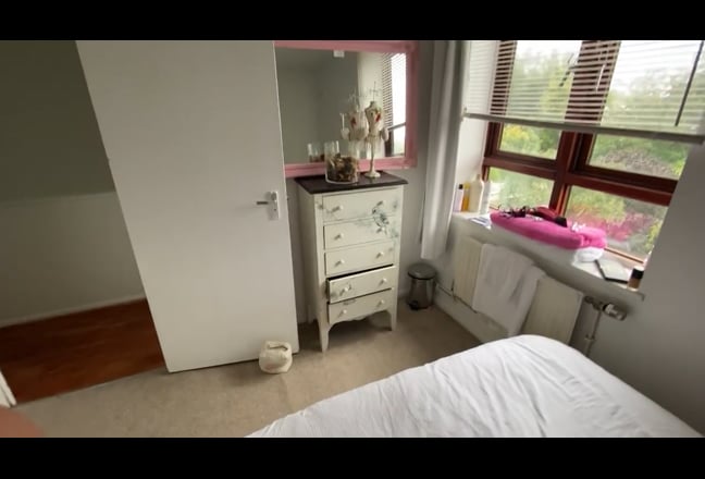 Video 1: Room (Yours)