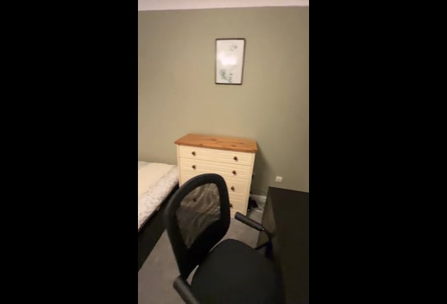 Brand new studio with separate bathroom & Kitchen Main Photo