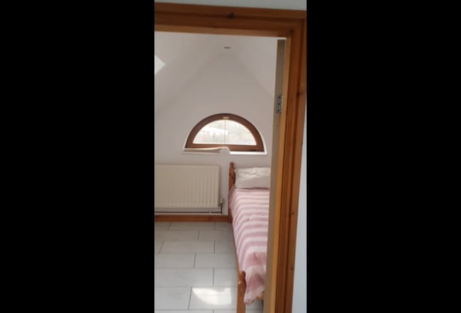 Penthouse rooms for rental Main Photo