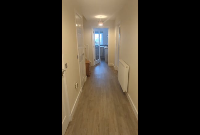 Video 1: Kitchen and dining