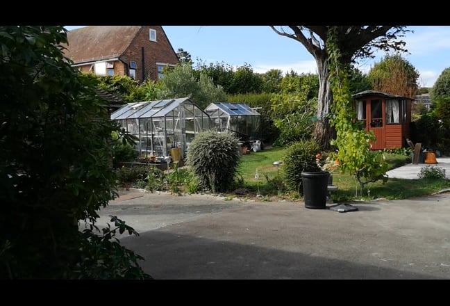 A beautiful studio with open kitchen and  bathroom Main Photo