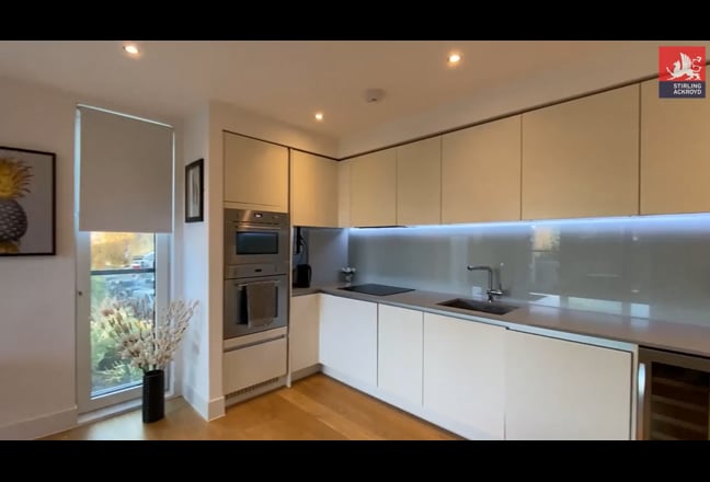 Chiswick 2 Bed 2 Bath | Shortlet All Bills Incl Main Photo