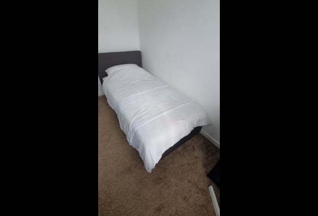 Video 1: Single bedroom