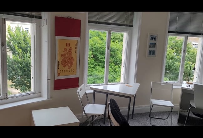 Complete One Bedroomed Furnished Flat  Norfolk Sq Main Photo