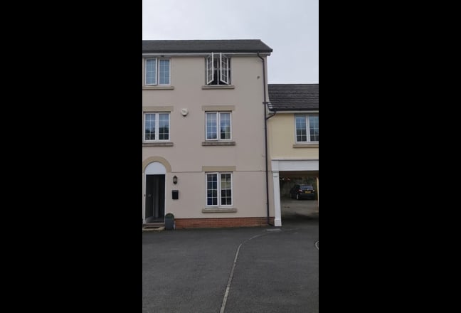 Video 1: Front of house