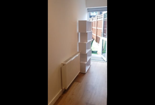 Room in Stanmore  Main Photo