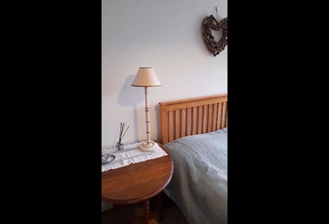 Lovely furnished room all bills included Main Photo