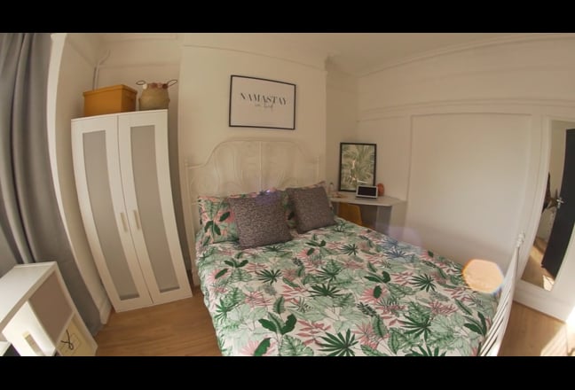 Discounted Ensuite Room Main Photo